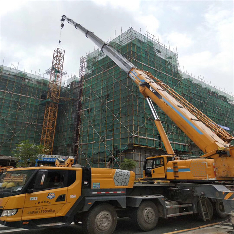 惠安县谈谈吊车租赁需要注意的事项