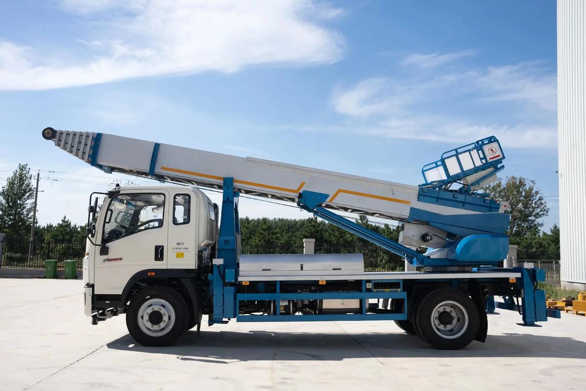 惠安县云梯上料车租赁费用