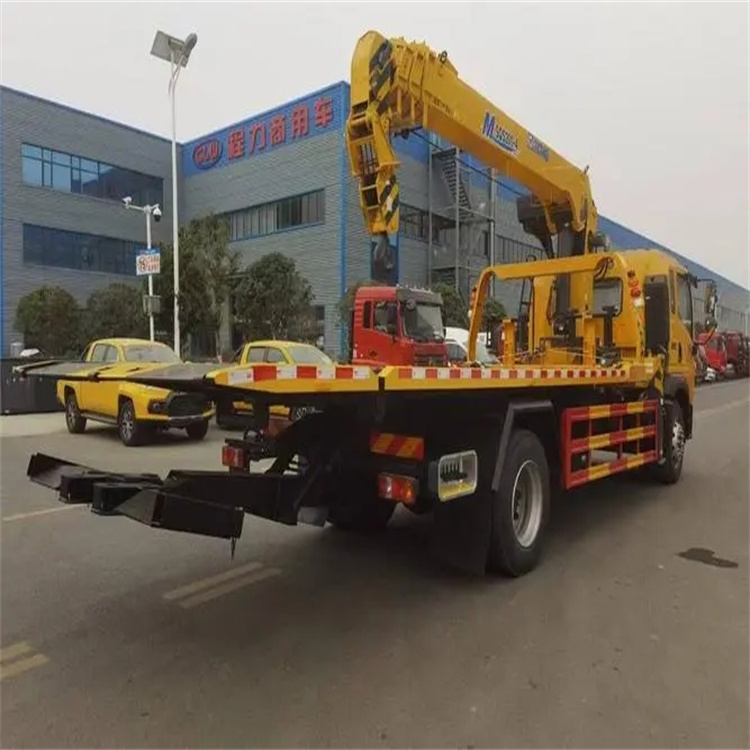 惠安县附近小随车吊出租电话，轻松解决搬运烦恼