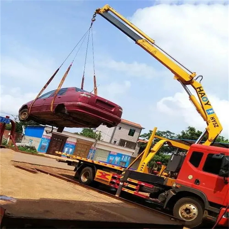 惠安县吊车吊汽车的正确方法